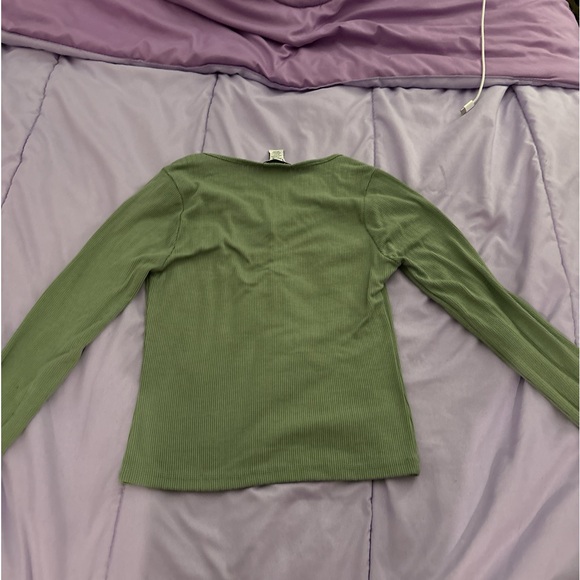 Girls RSQ green long sleeve - Picture 3 of 12